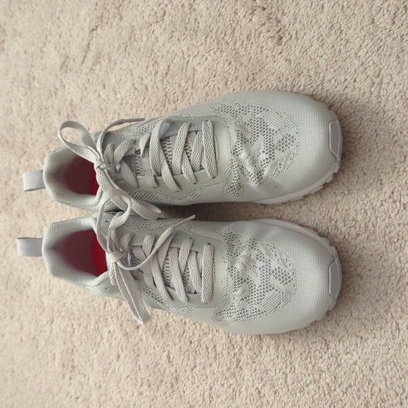 Women's NIKE MD Runner 2 Running Shoes - Picture 5 of 5